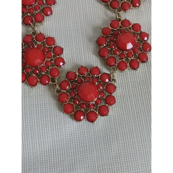 Red & Gold Toned Rhinestone Encrusted Flower Shaped Pendants Statement Necklace - Picture 8 of 11